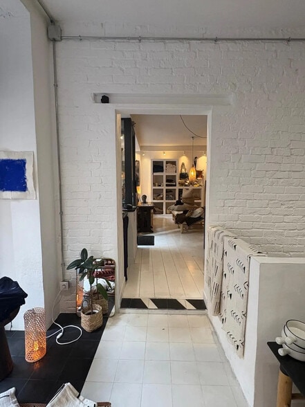 Local commercial dans Paris à louer - Photo intérieure – Image 3 sur 4