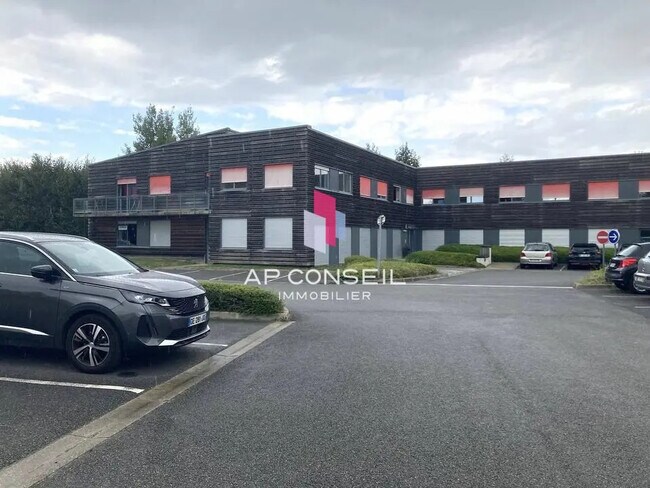 Plus de détails pour Bureau à louer