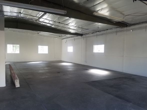 964 W 9th St, Upland, CA à louer - Photo de l’immeuble – Image 3 sur 5