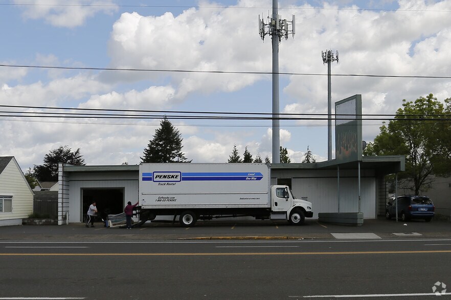 3400 SE 122nd Ave, Portland, OR à vendre - Photo de l’immeuble – Image 2 sur 13