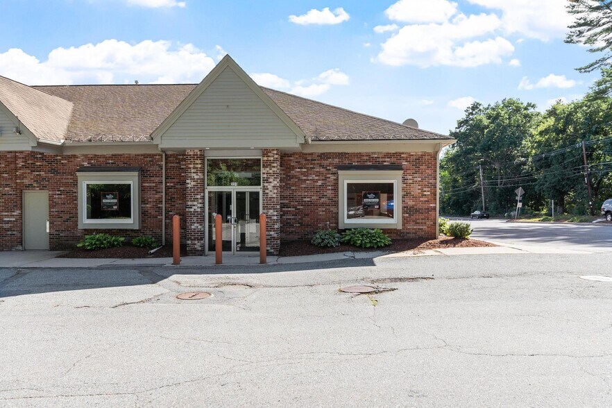 225 Groton Rd, Westford, MA à louer - Photo de l’immeuble – Image 3 sur 21