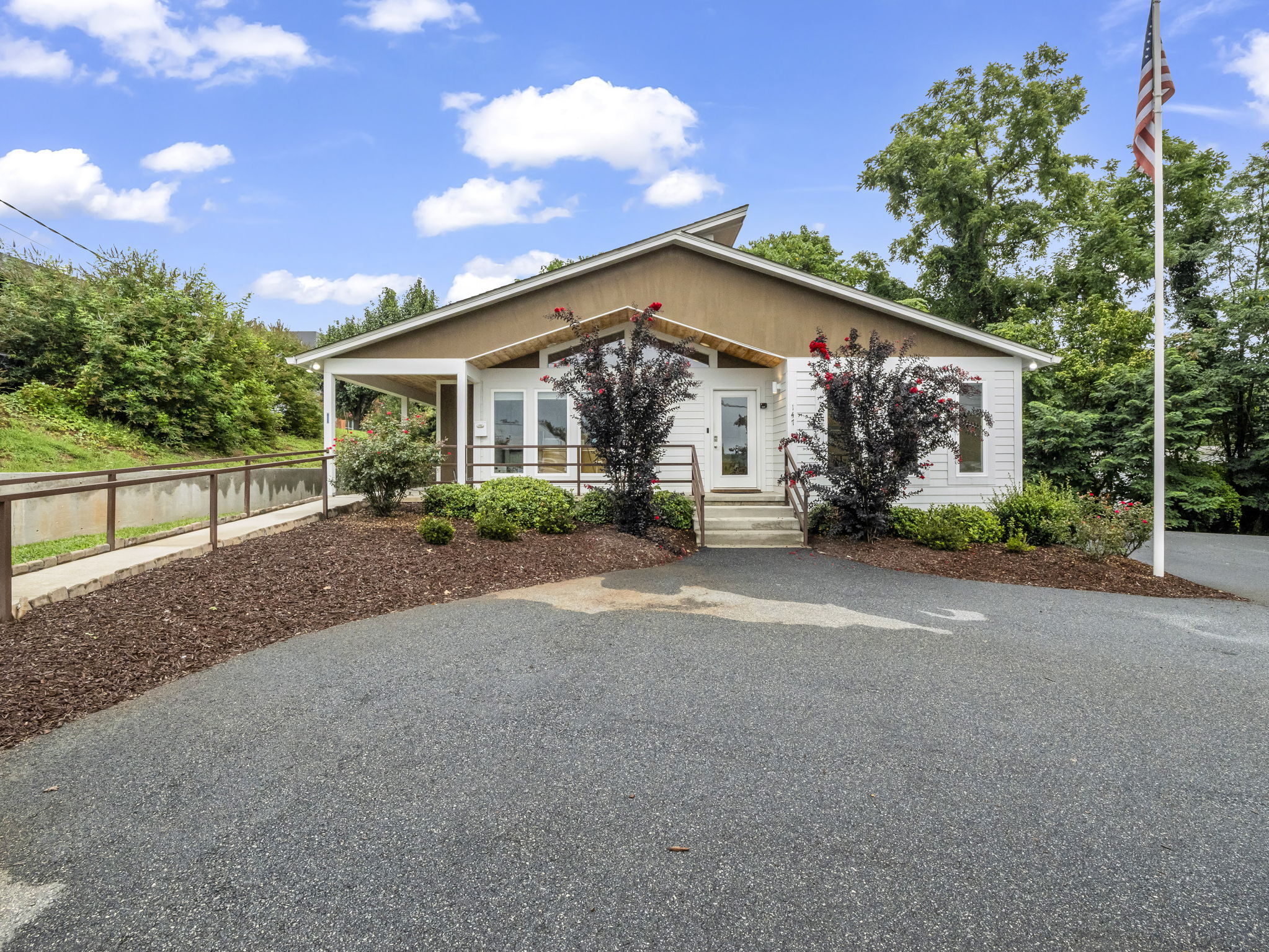 147 E Court St, Rutherfordton, NC à vendre Photo principale– Image 1 sur 44