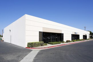 Plus de détails pour 330 S Maple St, Corona, CA - Industriel/Logistique à louer