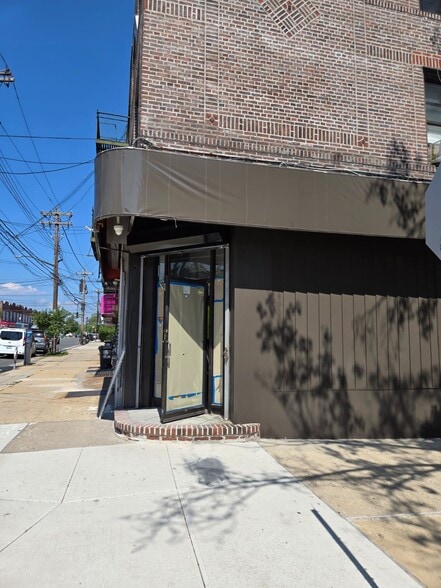 19902 32nd Ave, Flushing, NY à louer - Photo de l’immeuble – Image 2 sur 5