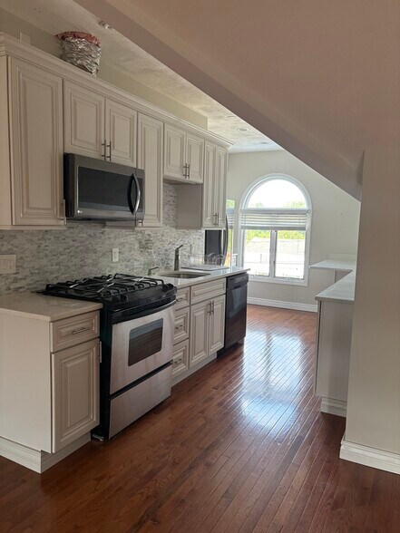 91 Plaistow Rd, Plaistow, NH à louer - Photo de l’immeuble – Image 2 sur 15
