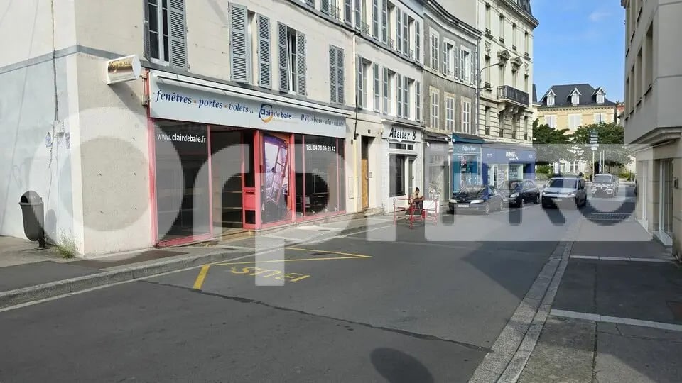 Local commercial dans Montluçon à louer - Photo de l’immeuble – Image 1 sur 10