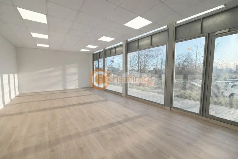Local commercial dans Bordeaux à louer - Photo intérieure – Image 1 sur 4