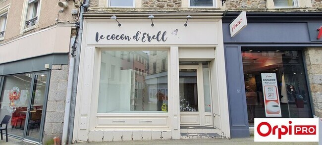 Plus de détails pour Local commercial à louer