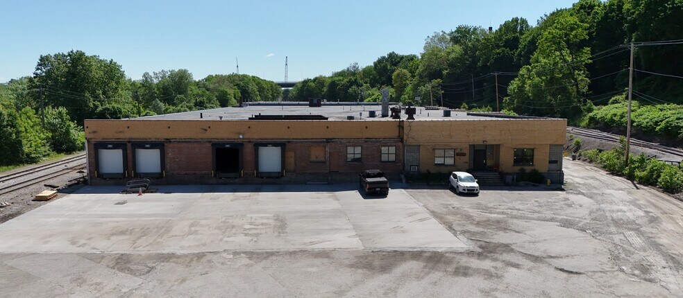 131 N Summit St, Akron, OH à louer - Photo de l’immeuble – Image 2 sur 16