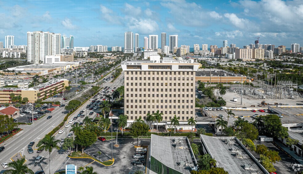 1250 E Hallandale Beach Blvd, Hallandale Beach, FL à louer - Aérien – Image 3 sur 79