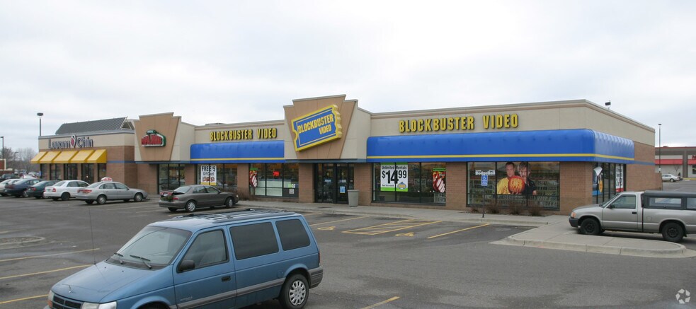 8065-8069 Brooklyn Blvd, Brooklyn Park, MN à louer - Photo de l’immeuble – Image 2 sur 4