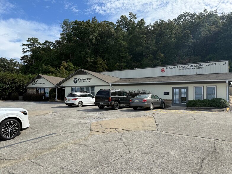 300 First St N, Alabaster, AL à vendre - Photo de l’immeuble – Image 2 sur 5