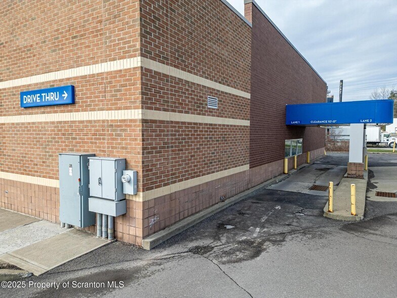 801 Grow Ave, Montrose, PA à louer - Photo de l’immeuble – Image 3 sur 10