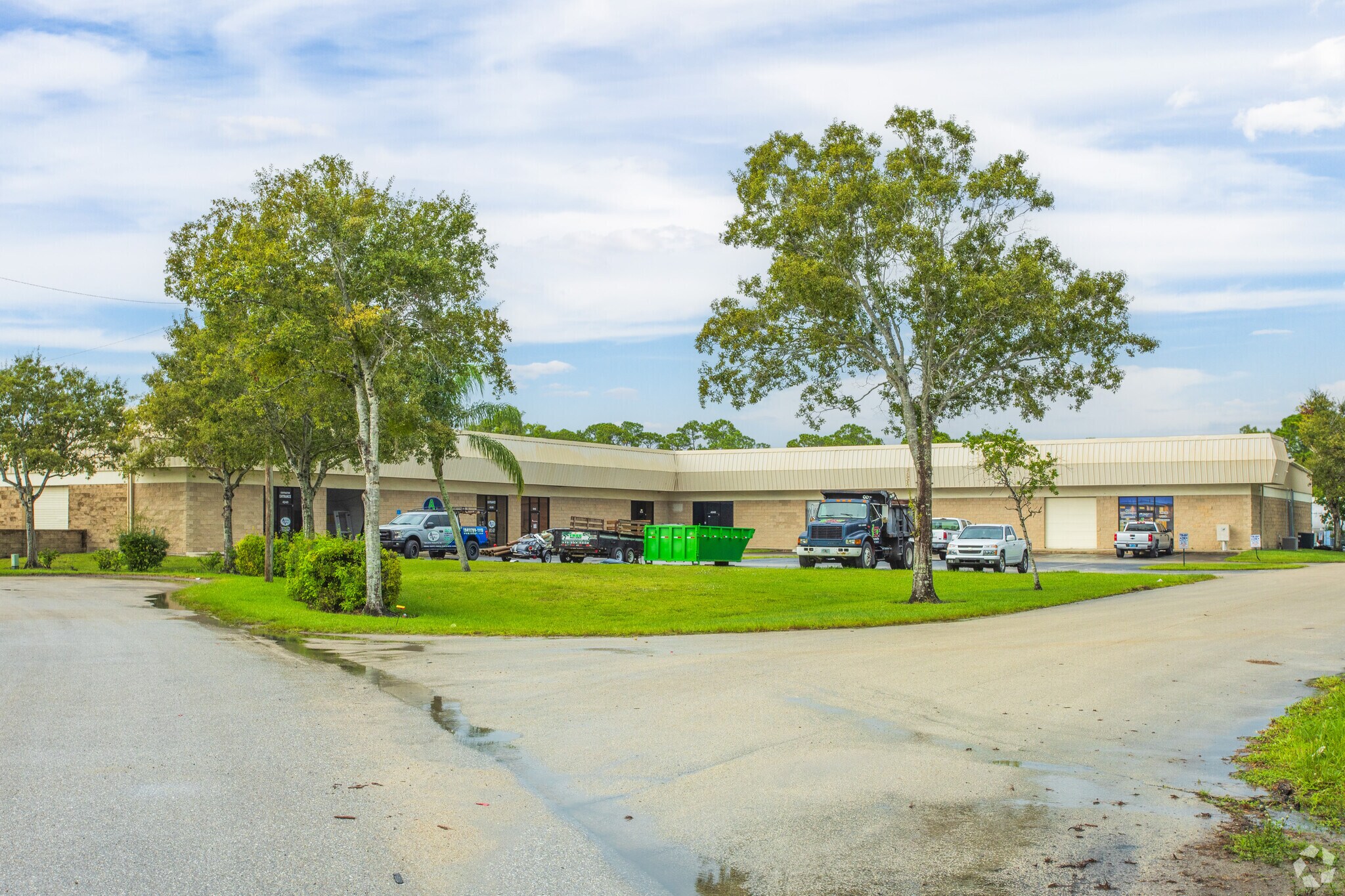 4240-4252 Bandy Blvd, Fort Pierce, FL à louer Photo principale– Image 1 sur 5