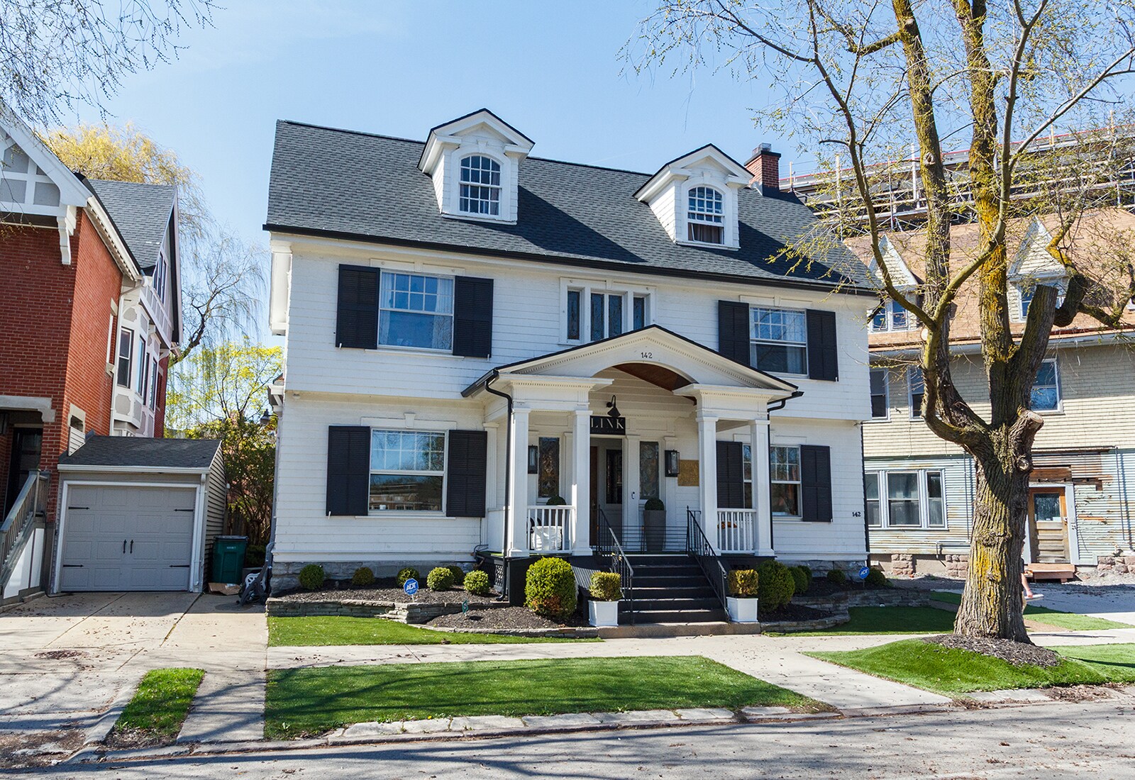142 Bidwell Pky, Buffalo, NY à vendre Photo principale– Image 1 sur 5
