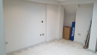 Plus de détails pour 203 Kilburn High Rd, Londres - Local commercial à louer