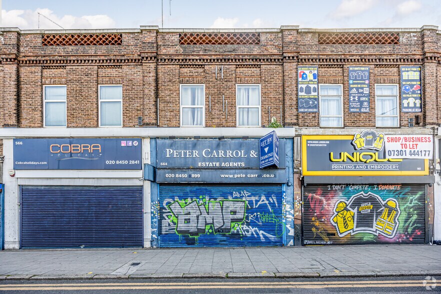 564 North Circular Rd, Londres à louer - Photo de l’immeuble – Image 2 sur 2