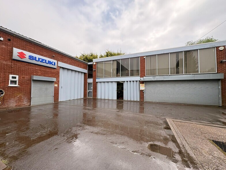492 Birmingham Rd, Bromsgrove à louer - Photo de l’immeuble – Image 2 sur 4