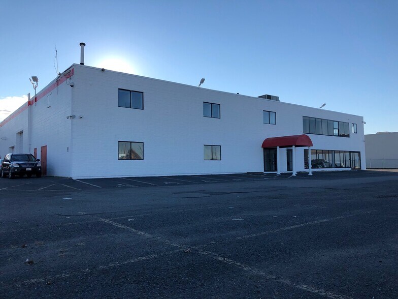 732R Lynnway, Lynn, MA à louer - Photo de l’immeuble – Image 1 sur 4
