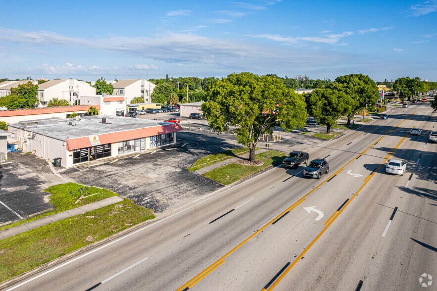 3596 Fowler St, Fort Myers, FL à louer - Aérien – Image 2 sur 4