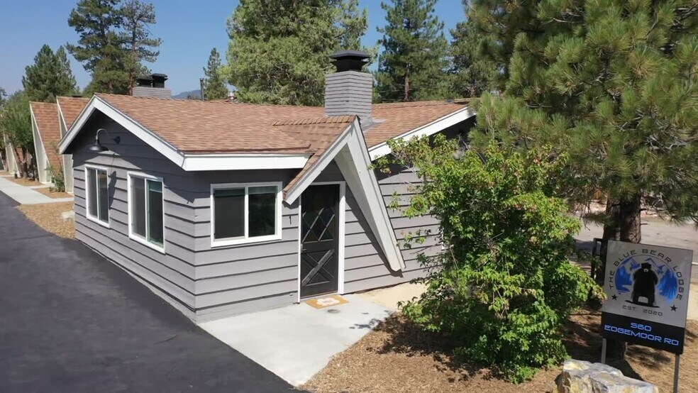 560 Edgemoor Rd, Big Bear Lake, CA à vendre - Vidéo sur l’annonce professionnelle – Image 2 sur 24
