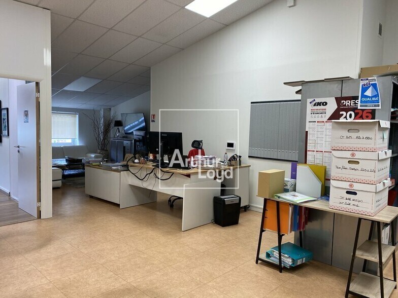 Local d'activités dans Évry-Courcouronnes à vendre - Photo intérieure – Image 3 sur 9