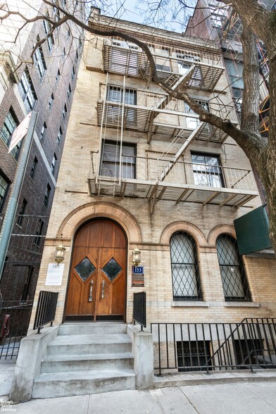 153 E 88th St, New York, NY à louer - Photo de l’immeuble – Image 1 sur 3