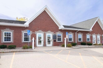 95 Canal Landing Blvd, Rochester, NY à louer Photo de l’immeuble– Image 1 sur 48