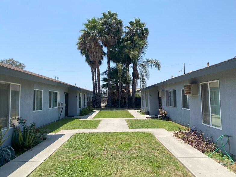 3750 Franklin Ave, Fullerton, CA à vendre - Photo de l’immeuble – Image 3 sur 17