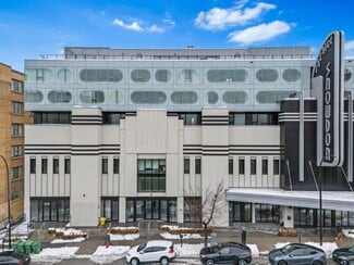 Plus de détails pour 5223-5529 Décarie Boul, Montréal, QC - Local commercial à vendre