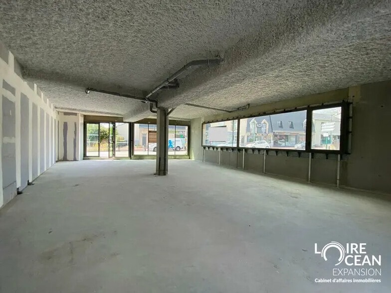 Local commercial dans Sainte-Luce-sur-Loire à vendre - Photo intérieure – Image 1 sur 2