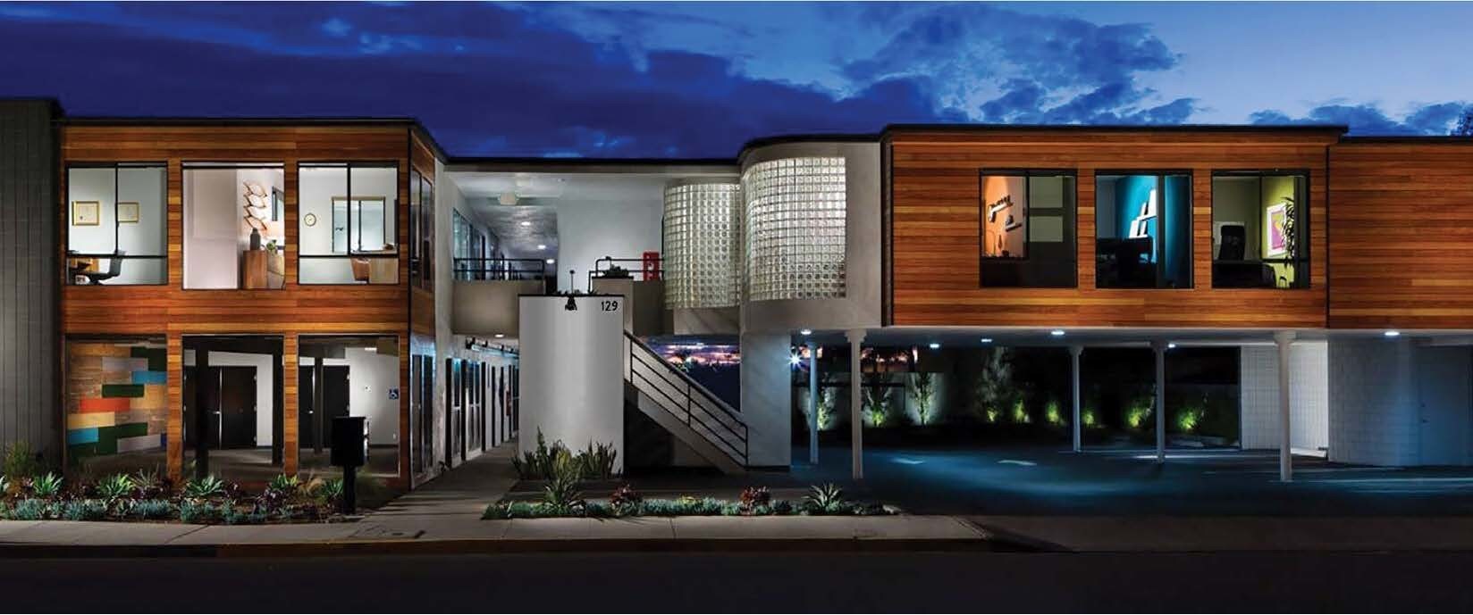 129 Cabrillo Ave, Costa Mesa, CA à louer Photo de l’immeuble– Image 1 sur 4