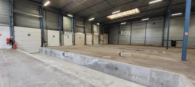 Industriel/Logistique dans Corbas à louer - Photo de l’immeuble – Image 3 sur 10