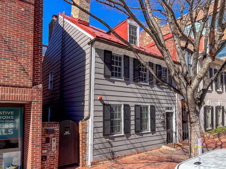 1072 Thomas Jefferson St NW, Washington, DC à vendre - Photo de l’immeuble – Image 1 sur 1