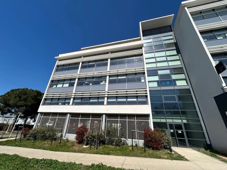 Bureau dans Marseille à louer - Photo de l’immeuble – Image 3 sur 21