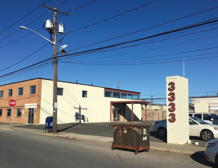 3333-3345 Royal Ave, Oceanside, NY à louer - Photo de l’immeuble – Image 1 sur 2