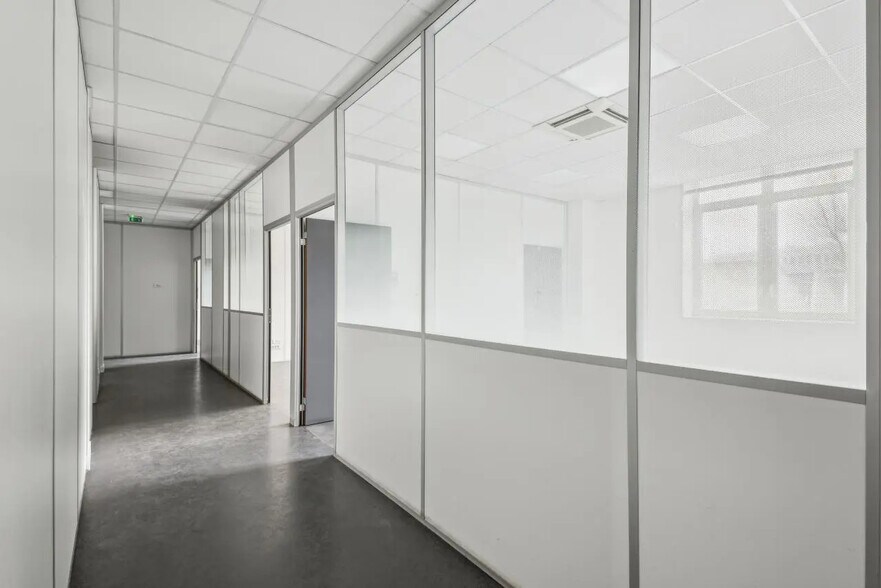 Bureau dans Pantin à louer - Photo intérieure – Image 2 sur 15