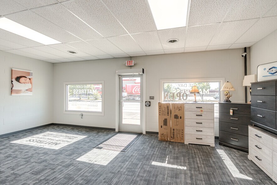 216 E Main St, Mandan, ND à louer - Photo de l’immeuble – Image 2 sur 6