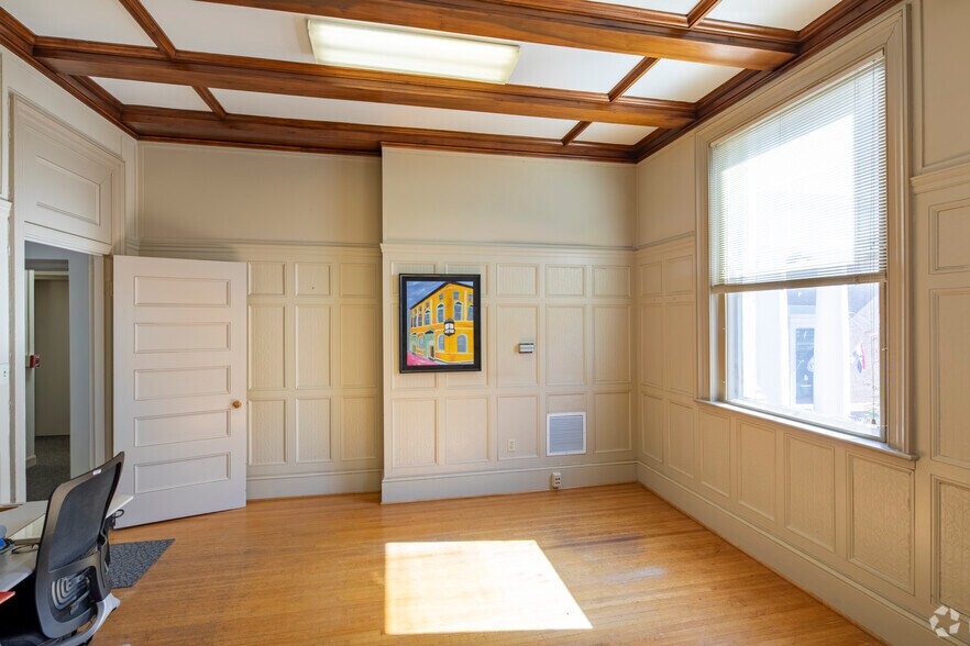 100 N Loudoun St, Winchester, VA à louer - Photo intérieure – Image 3 sur 20