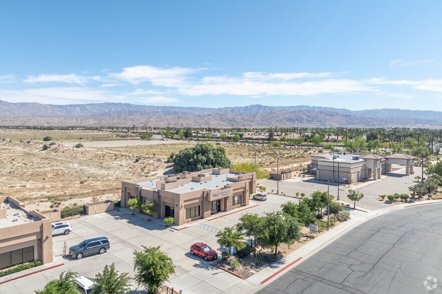 77806 Flora Rd, Palm Desert, CA à louer - Aérien – Image 3 sur 6