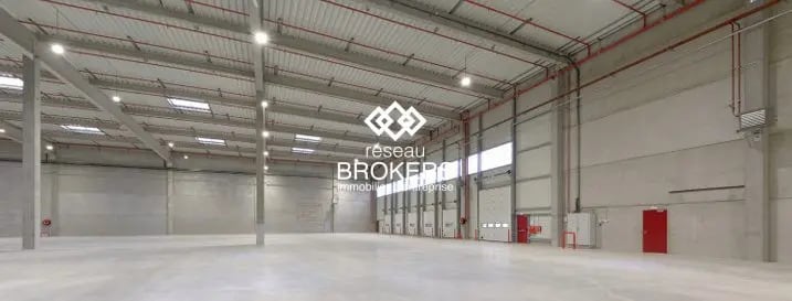 Industriel/Logistique dans Le Thillay à louer - Photo intérieure – Image 2 sur 2