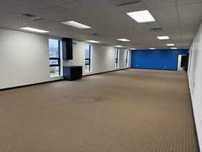 4 York Ave, West Caldwell, NJ à louer Photo intérieure– Image 2 sur 7