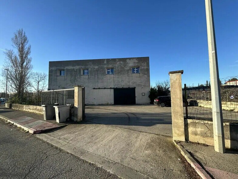 Industriel/Logistique dans Velaux à louer - Photo de l’immeuble – Image 1 sur 7