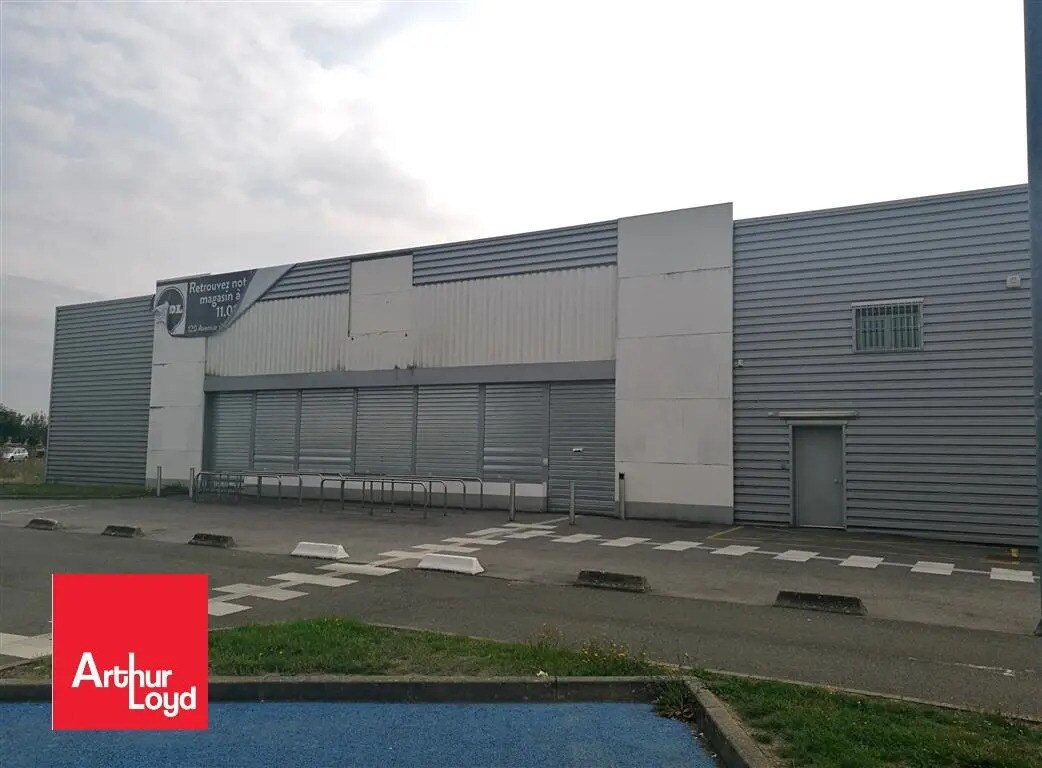 Local commercial dans Vernouillet à louer Photo de l’immeuble– Image 1 sur 5