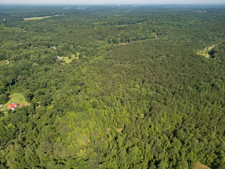 905 Natures Trl, Forsyth, GA à vendre - Photo de l’immeuble – Image 3 sur 33