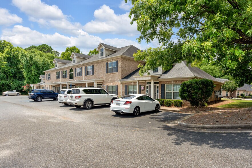 1124 N Tennessee St, Cartersville, GA à louer - Photo de l’immeuble – Image 2 sur 16