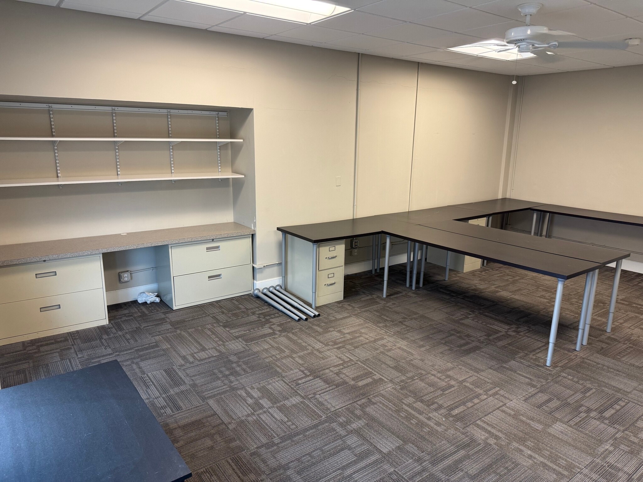 104 W 4th St, Royal Oak, MI à louer Photo intérieure– Image 1 sur 5