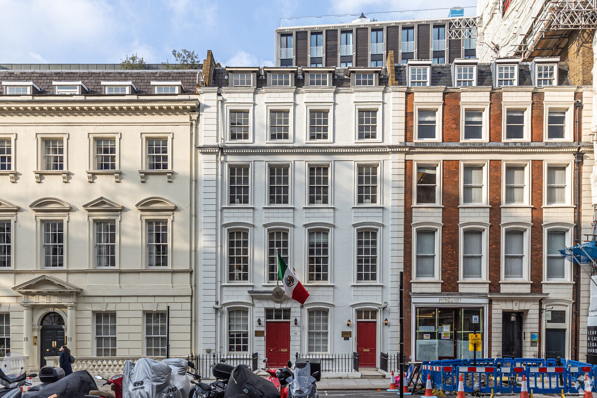 16-16A St George St, Londres à louer Photo de l’immeuble– Image 1 sur 15