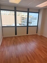299 Alhambra Cir, Coral Gables, FL à louer Photo intérieure– Image 1 sur 3
