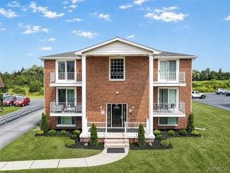 Plus de détails pour 6293 Robinson Rd, Lockport, NY - Logement à vendre